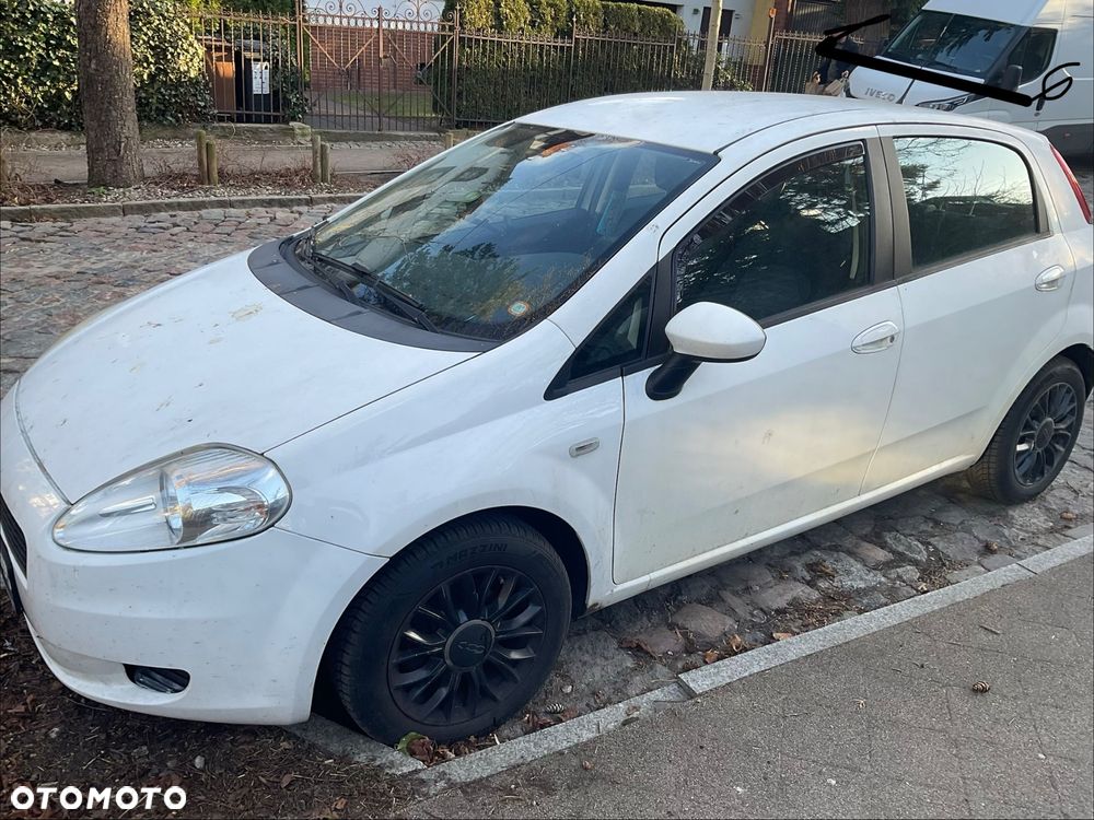 Fiat Grande Punto - 29