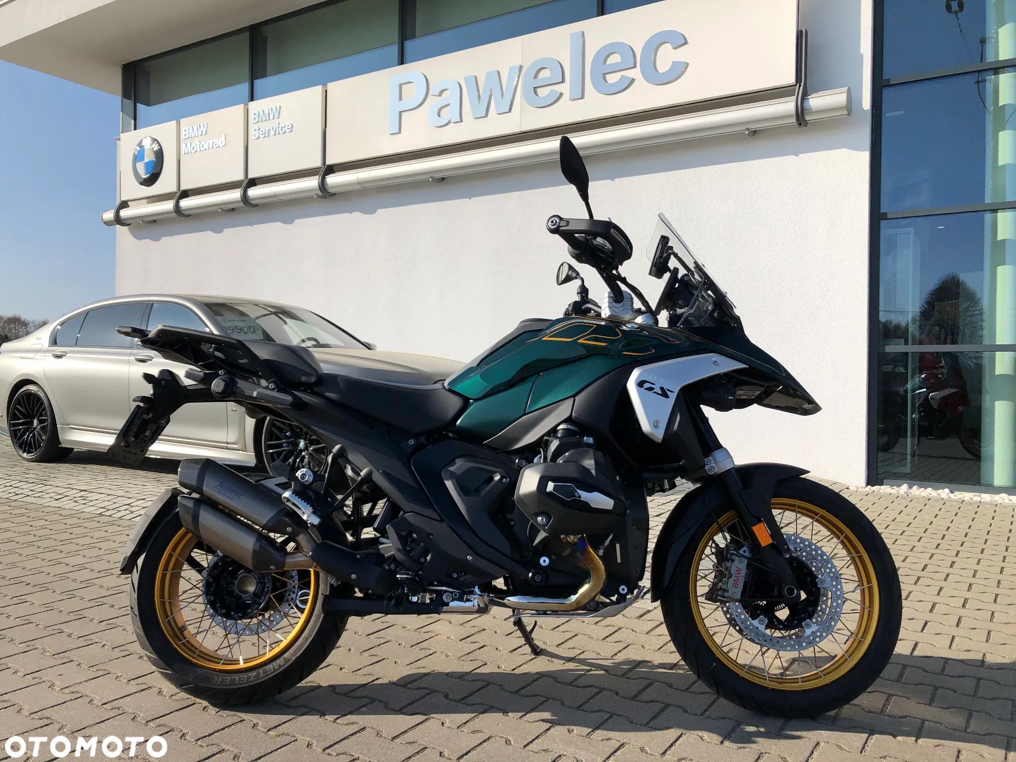 BMW R - 1