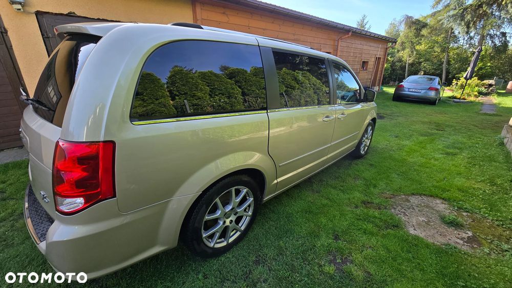 Dodge Grand Caravan 3.6 R/T - 10