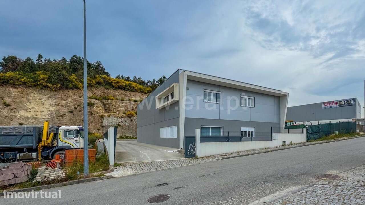 Armazém / Cinfães, São Cristóvão de Nogueira - Grande imagem: 4/8