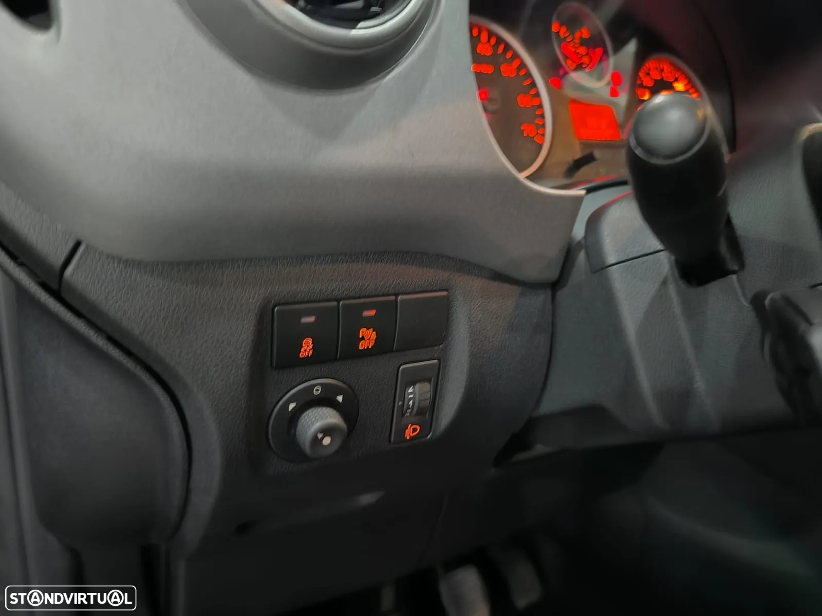 Citroën Berlingo 1.6 BlueHDi Feel 7L - 34