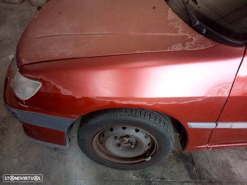 GUARDA-LAMAS FRONTAL ESQUERDO PEUGEOT 306 1995 -7840E1 - 3