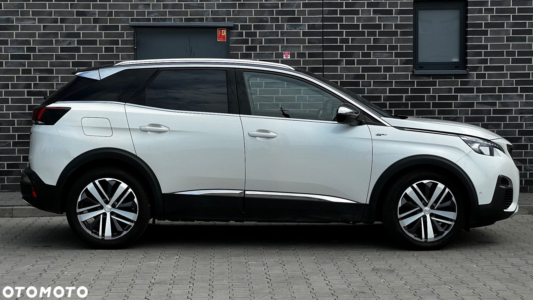 Peugeot 3008 BlueHDi 180 Stop & Start EAT8 GT - 12
