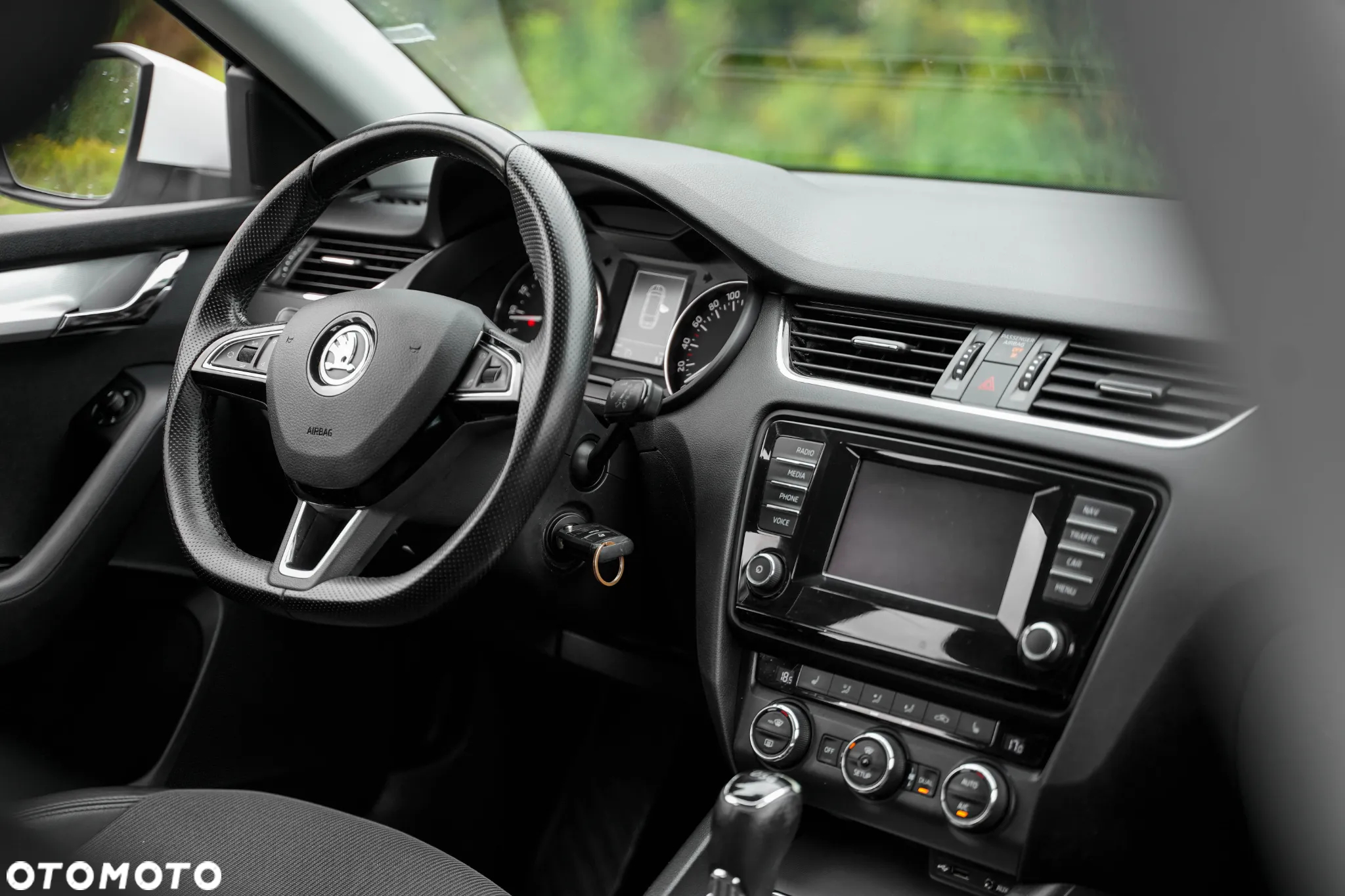 Skoda Octavia 2.0 TDI Ambition DSG - 23