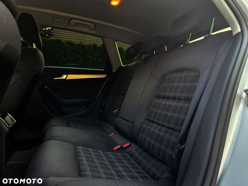 Audi A4 Allroad - 12