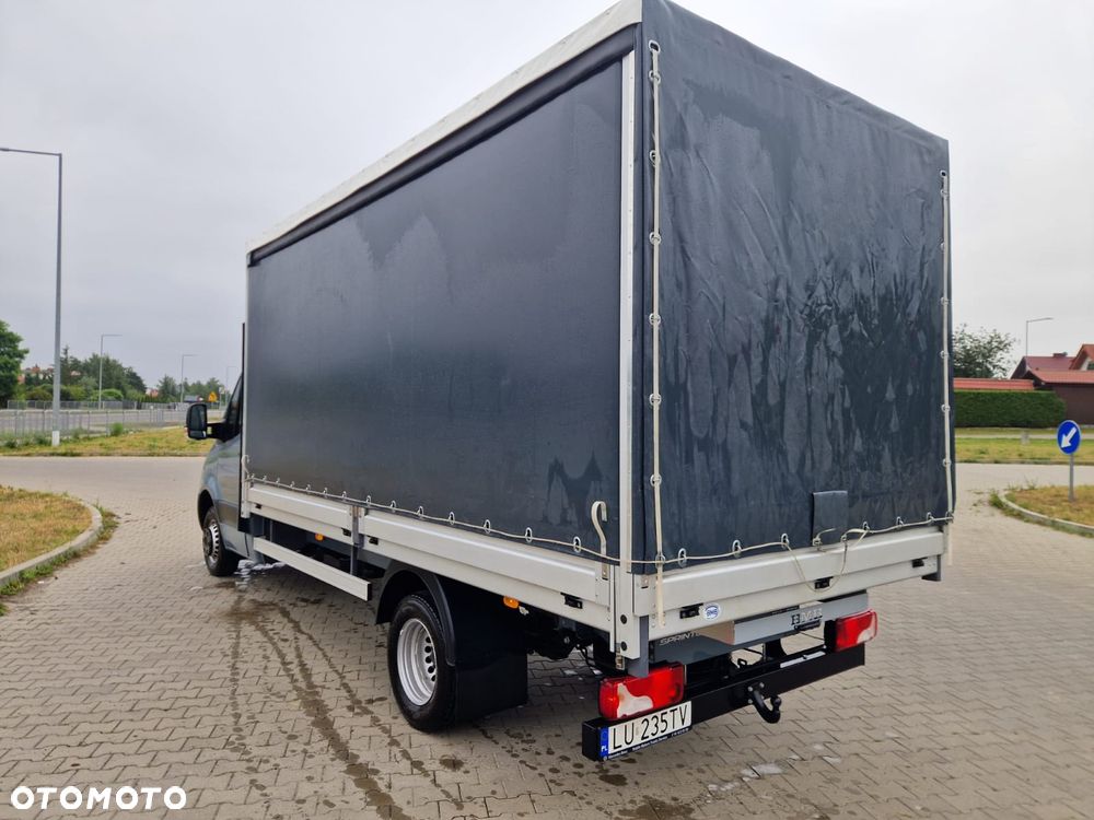 Mercedes-Benz Sprinter - 6