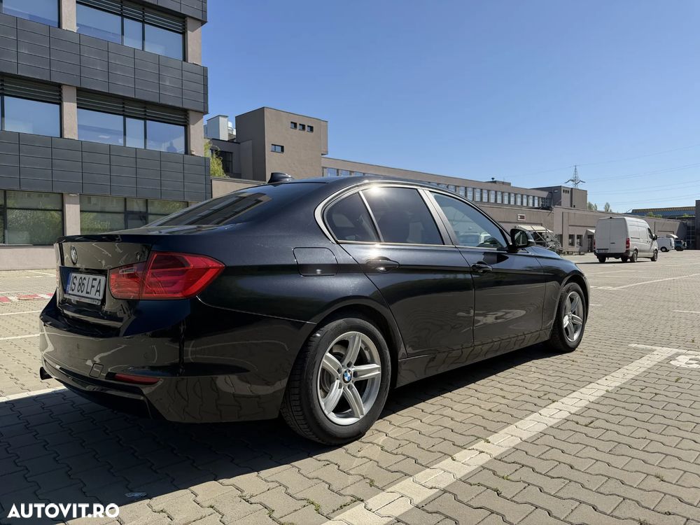 BMW Seria 3 320d - 5