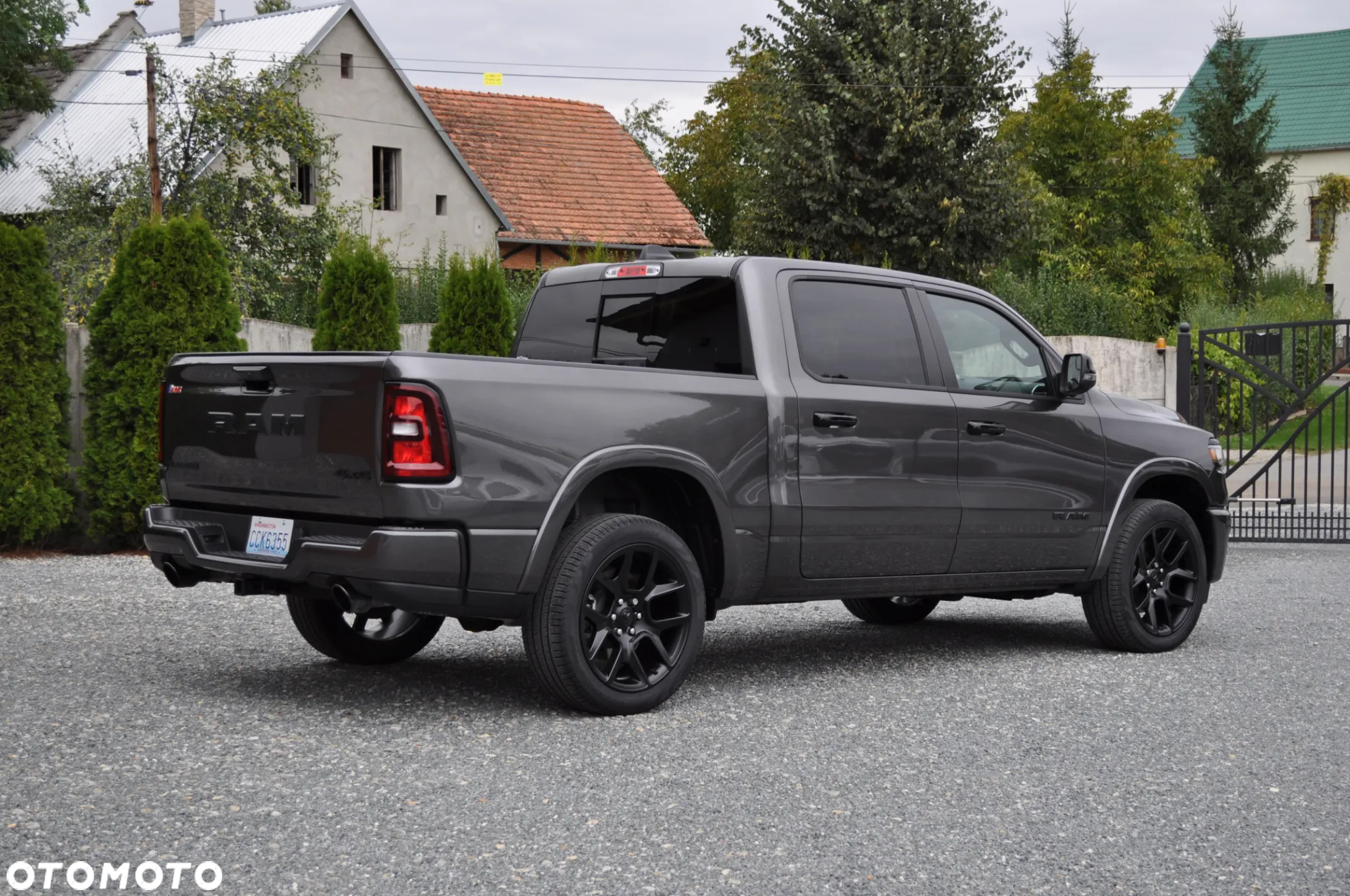 RAM 1500 5.7 Crew Cab Laramie - 8