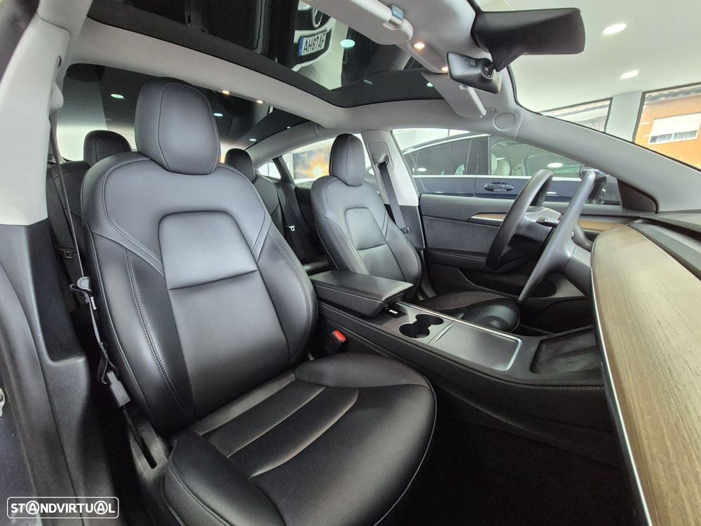Tesla Model 3 Long Range Tração Traseira - 13