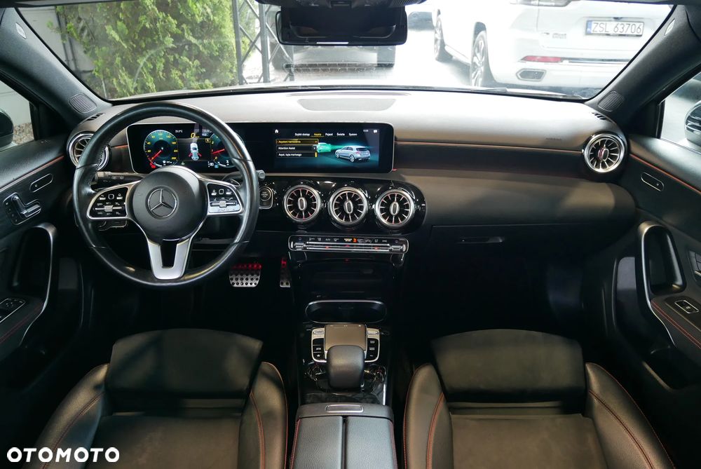 Mercedes-Benz Klasa A 250 4-Matic AMG Line 7G-DCT - 18