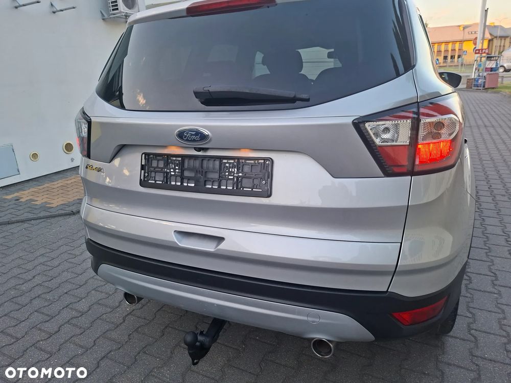 Ford Kuga 2.0 TDCi 2x4 Black & Silver - 22