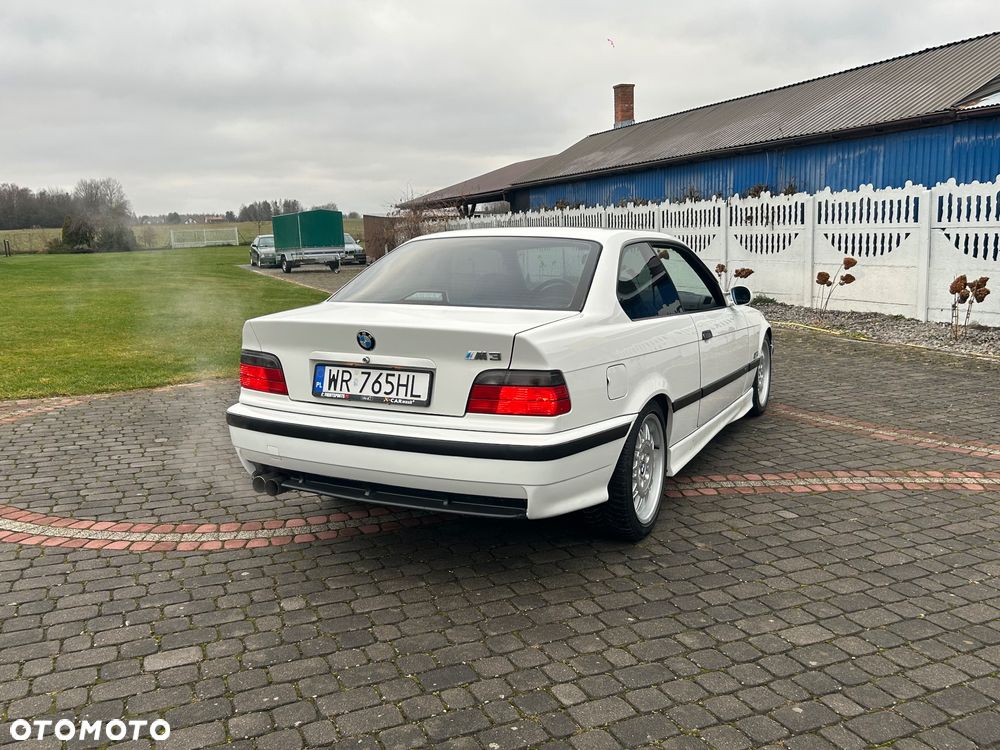 BMW M3 Standard - 10