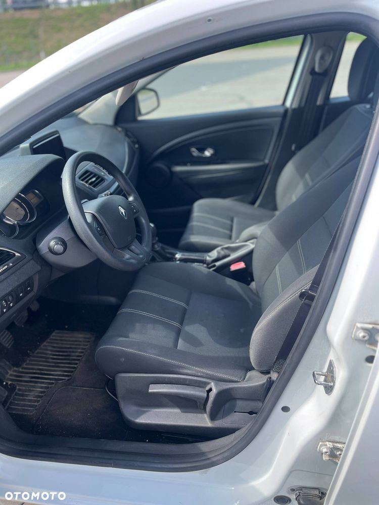 Renault Megane dCi 95 FAP Paris - 18