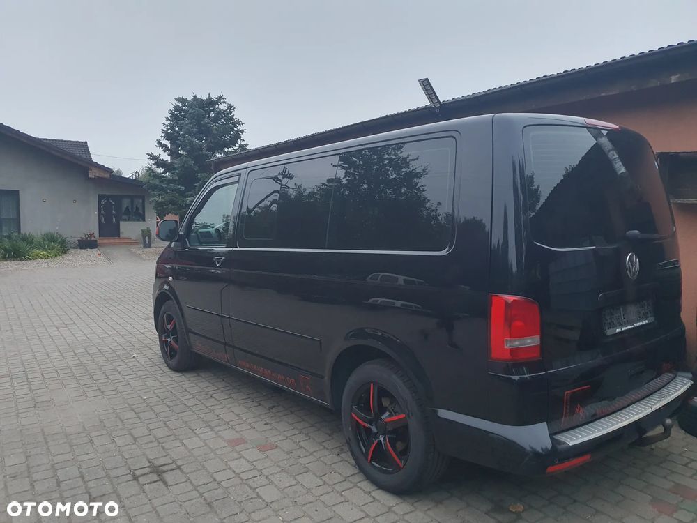 Volkswagen Multivan - 2