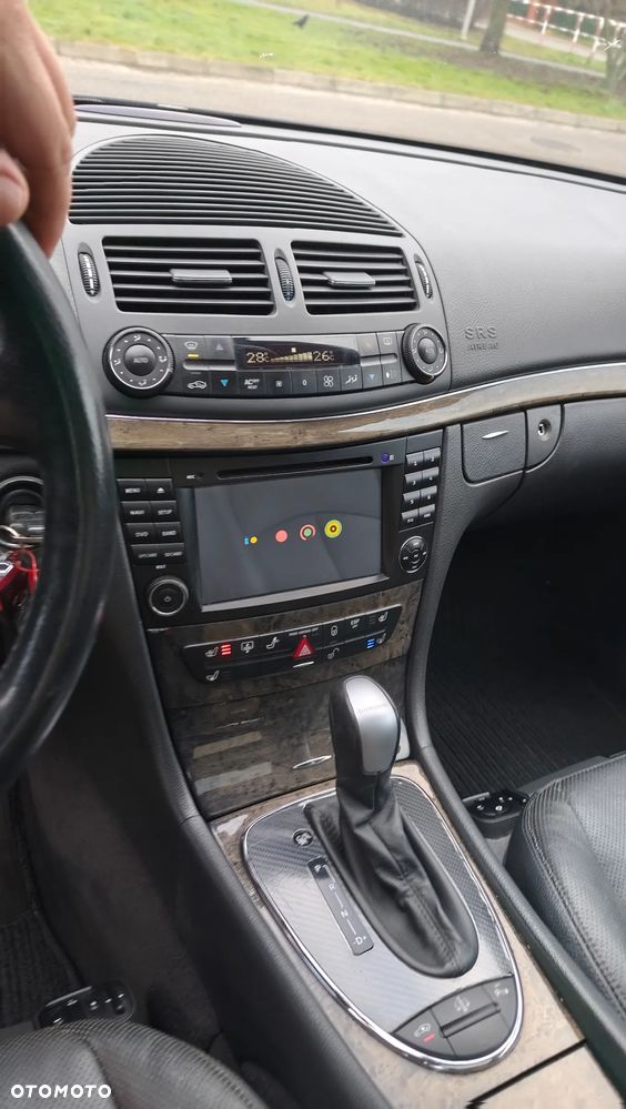 Mercedes-Benz Klasa E 500 4Matic Avantgarde Sport Edition AMG - 28