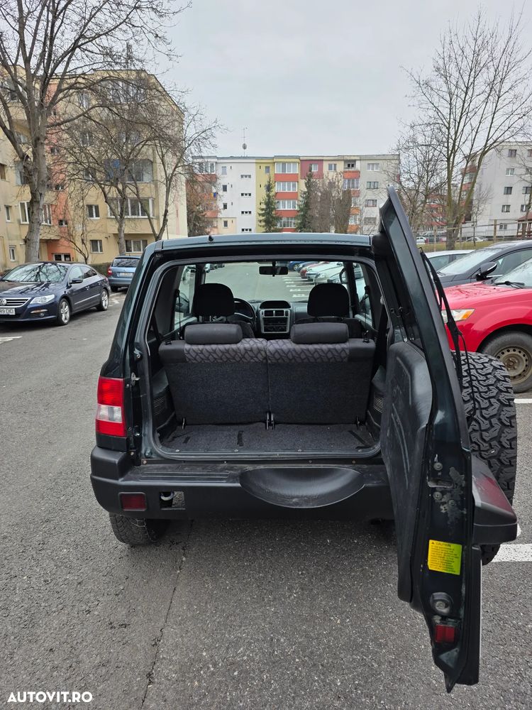 Mitsubishi Pajero Pinin - 4