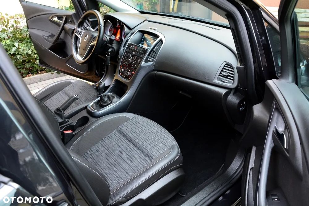 Opel Astra 1.4 Turbo Innovation - 22