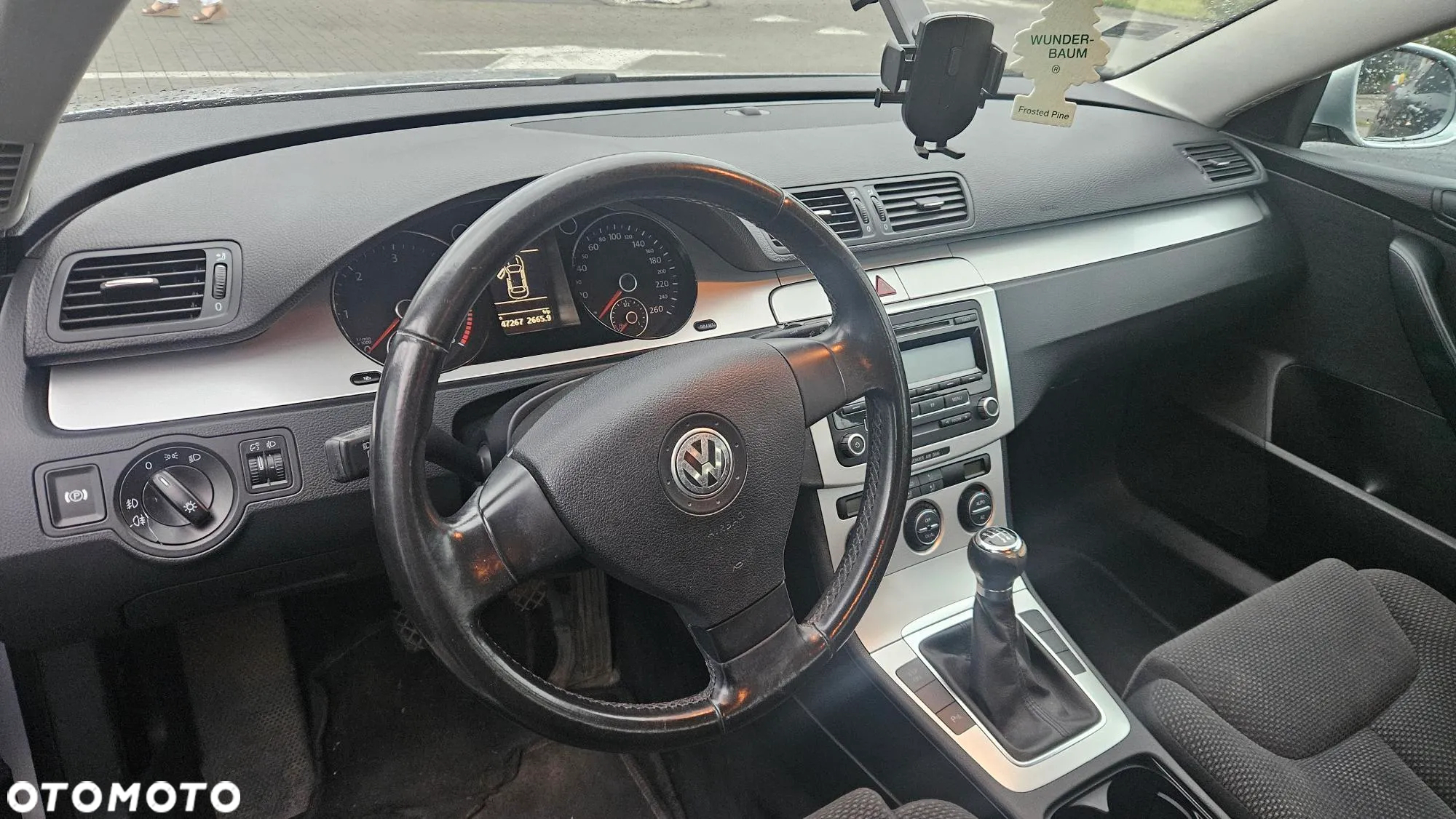 Volkswagen Passat 2.0 TDI DPF Trendline - 5