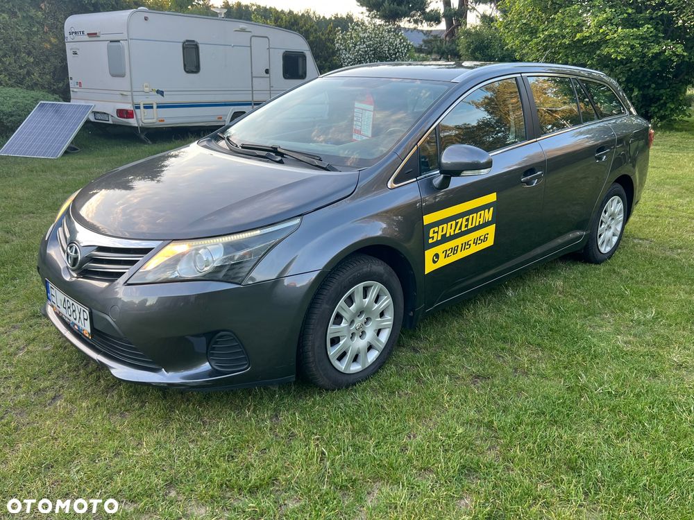 Toyota Avensis - 1