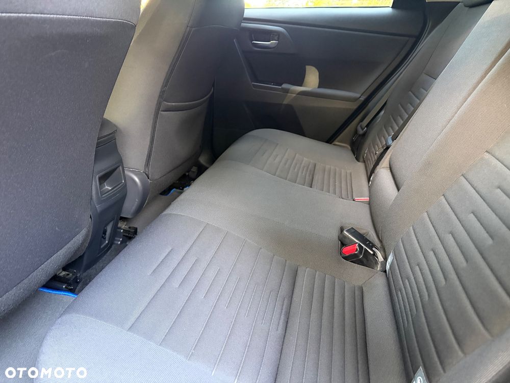 Toyota Auris 1.8 HSD Luna - 8