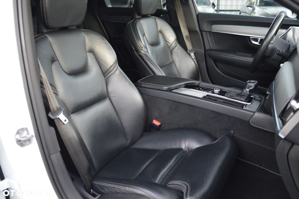 Volvo V90 Cross Country D5 AWD Pro - 18