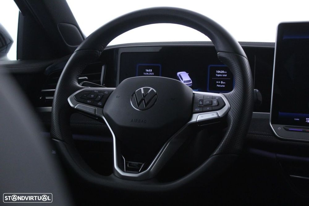 VW Passat Variant 1.5 TSI eHybrid R-Line DSG - 17