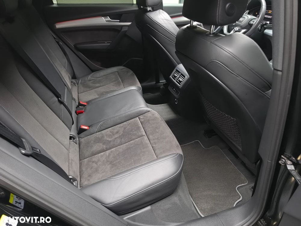Audi Q5 2.0 40 TDI quattro S tronic Sport - 38