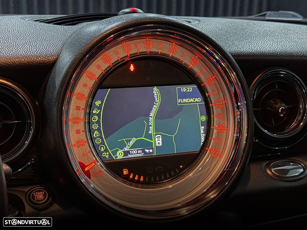 MINI 3 Portas Cooper D - 22