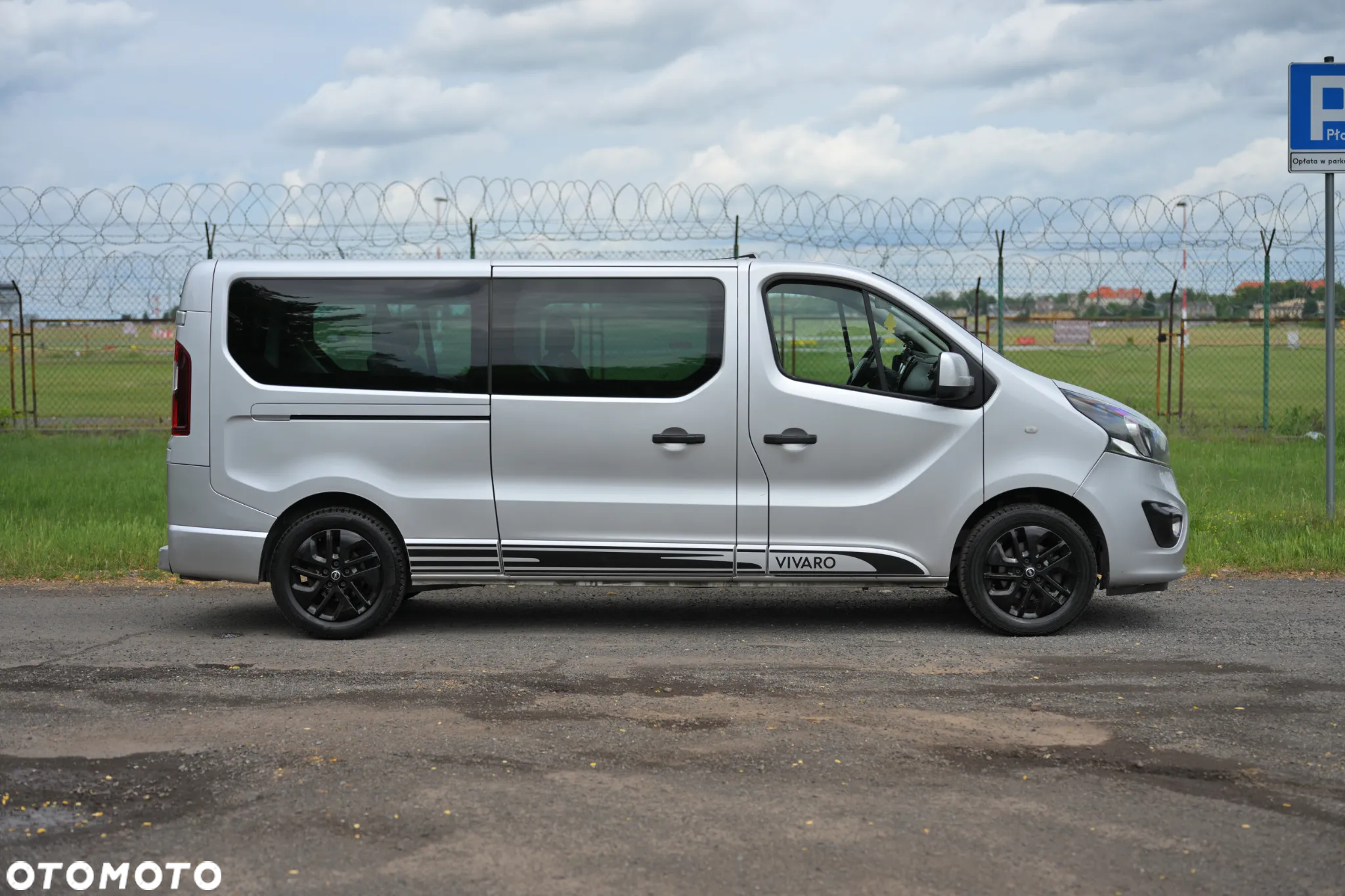 Opel Vivaro 1.6 D L2H1 S&S Tourer - 32