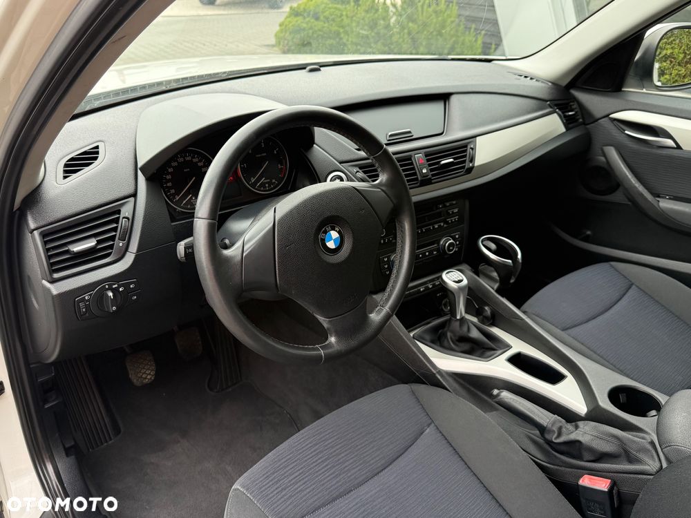 BMW X1 xDrive20d - 10
