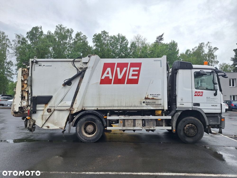Versalift Actros 1832 L - 4