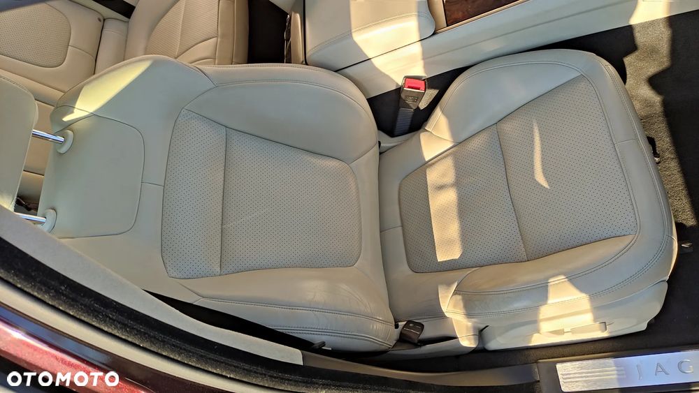Jaguar XF 3.0 V6 D S Portfolio - 18