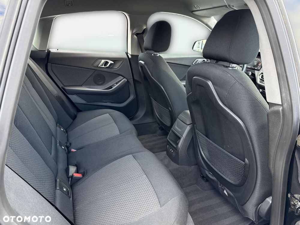 BMW Seria 2 218i Advantage - 19