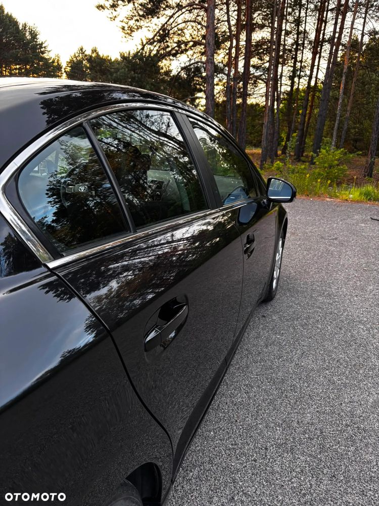 Toyota Avensis 1.8 Luna - 15