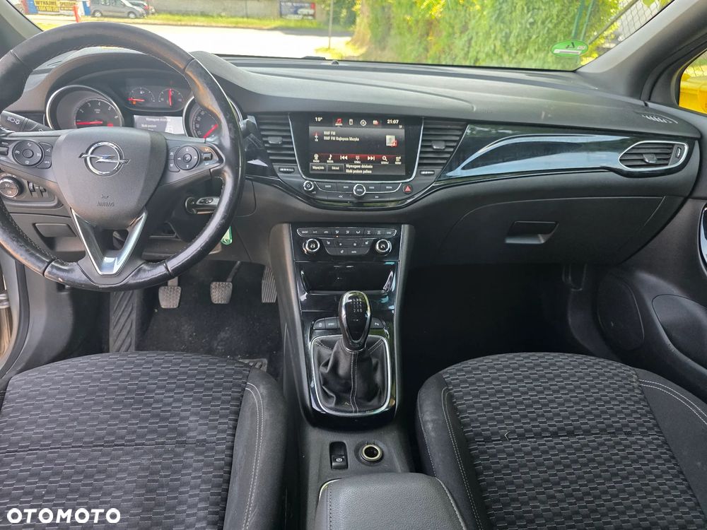 Opel Astra 1.4 Turbo Business - 10
