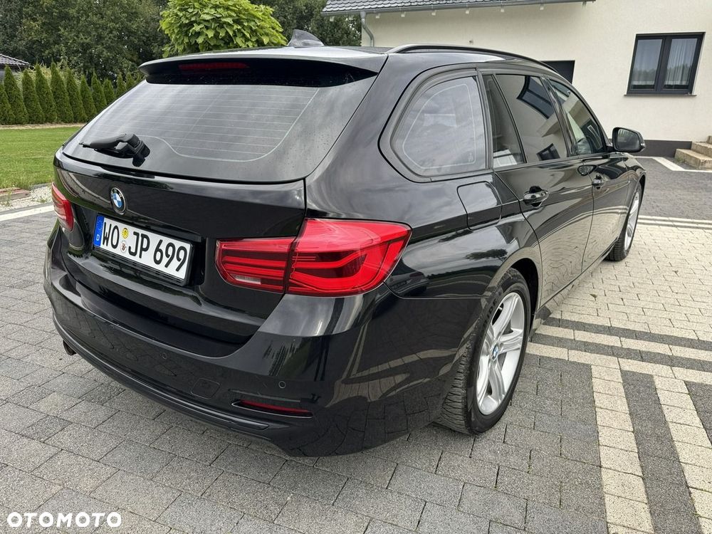 BMW Seria 3 318d Sport Line - 4