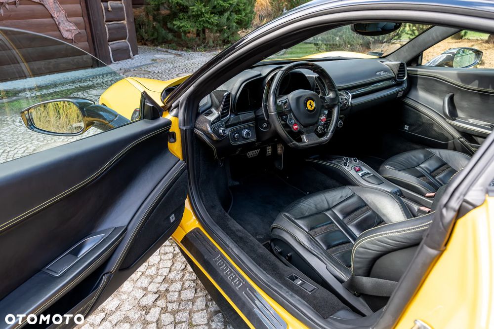 Ferrari 458 Italia - 24