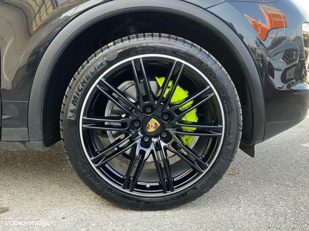 Porsche Cayenne S E-Hybrid - 25