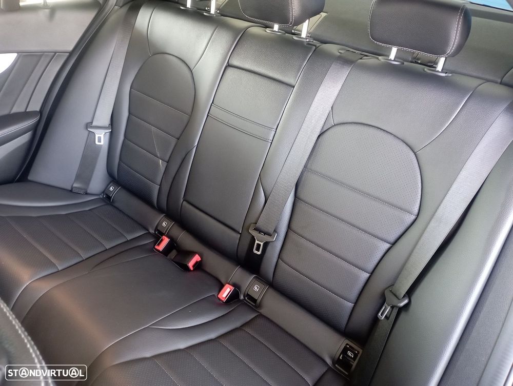 Mercedes-Benz C 300 de AMG Line - 6