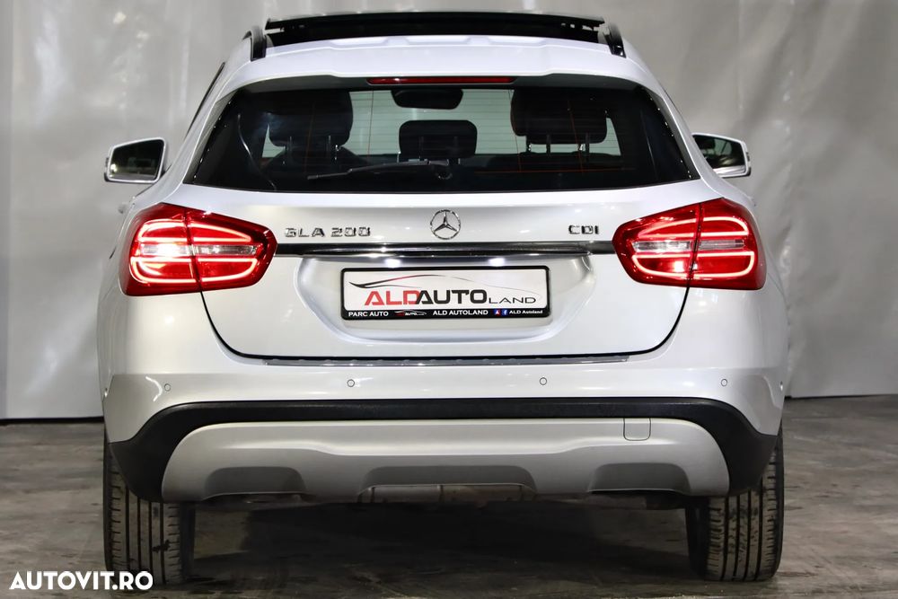 Mercedes-Benz GLA 200 (CDI) d 7G-DCT - 38