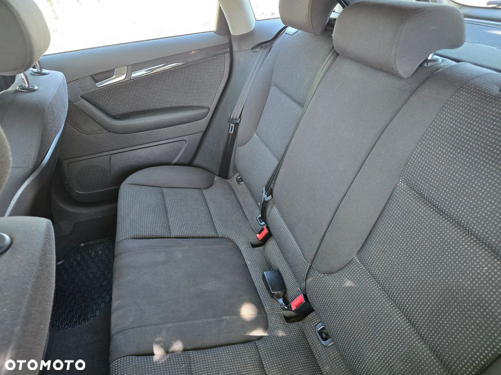 Audi A3 Sportback 2.0 TDI DPF (DSG) S tronic Attraction - 11