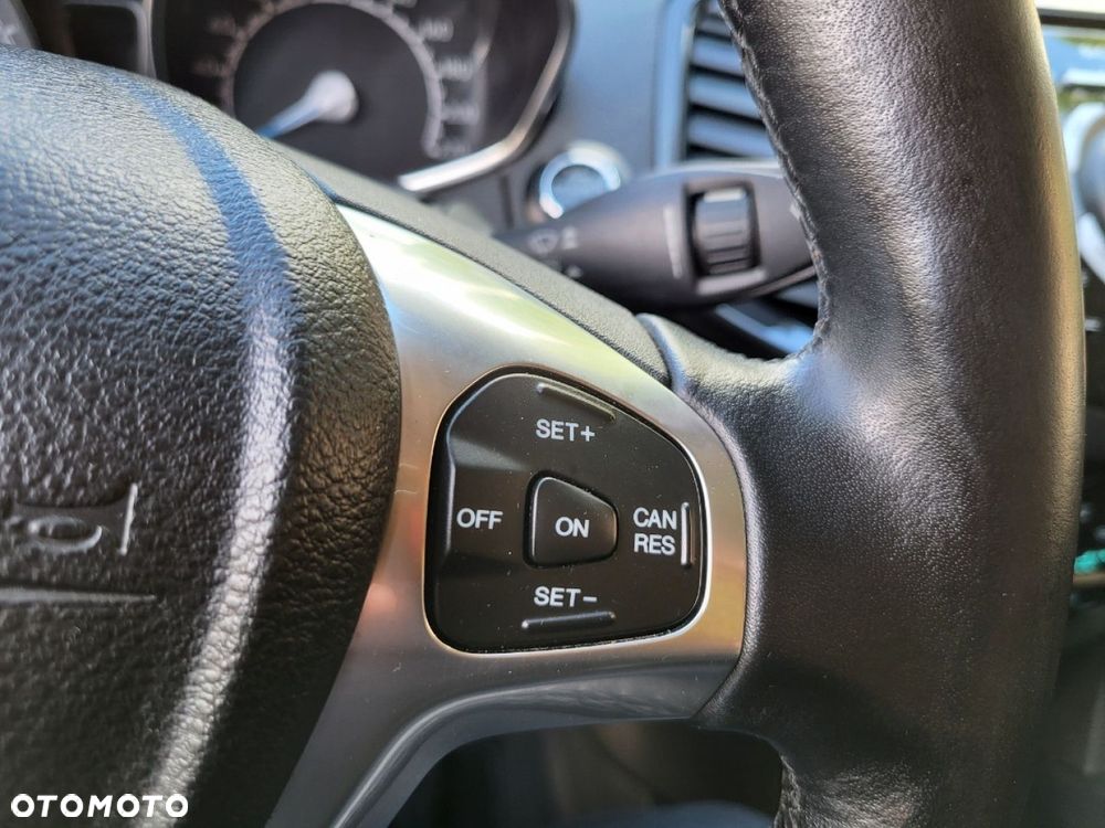 Ford EcoSport - 22