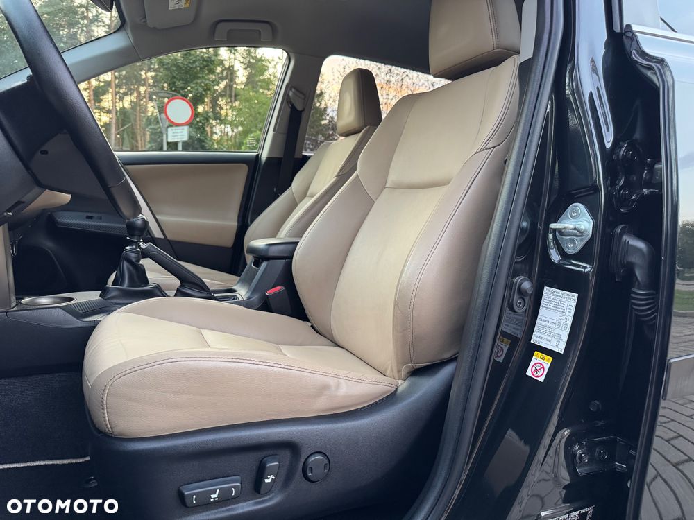 Toyota RAV4 2.0 D-4D 4x2 Start-Stop Executive - 15