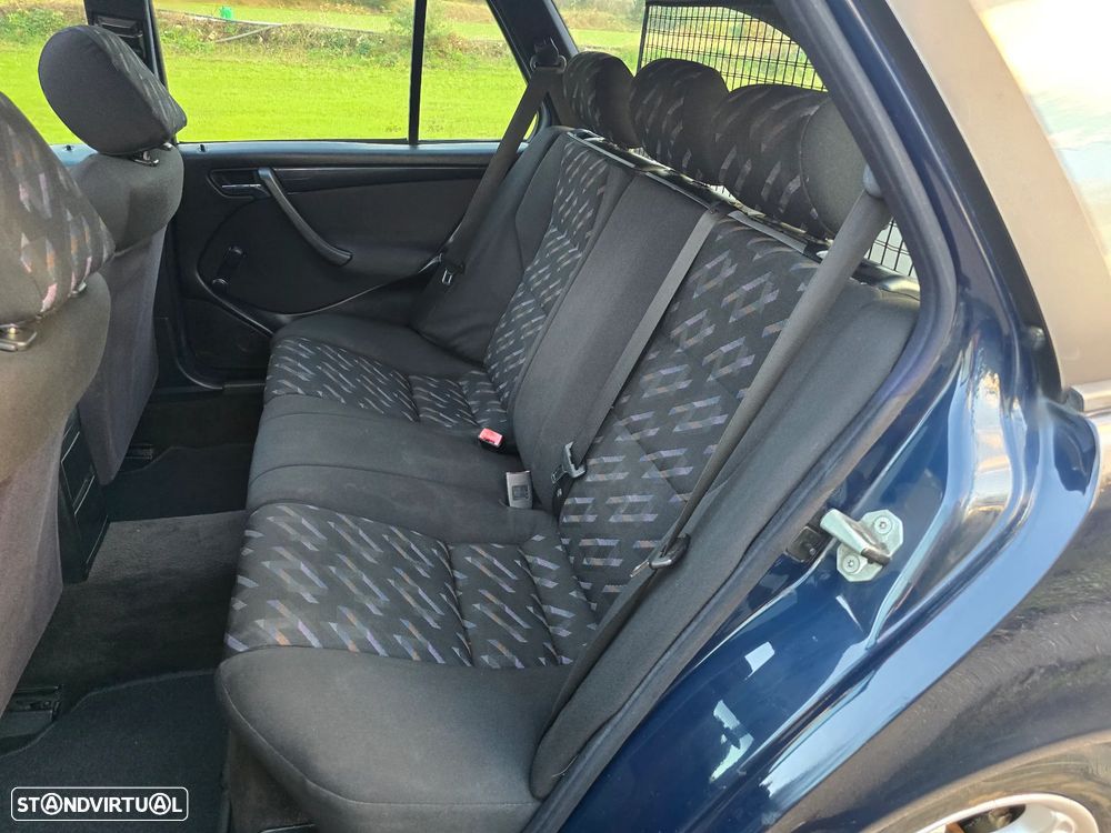 Mercedes-Benz C 250 - 12