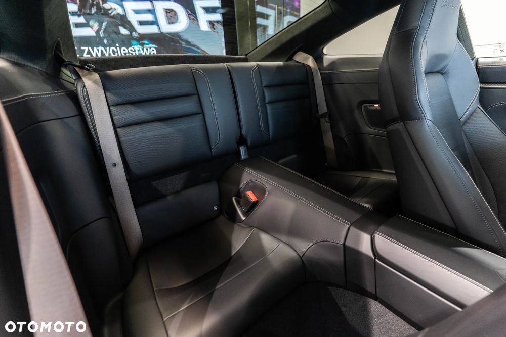 Porsche 911 Turbo S - 12