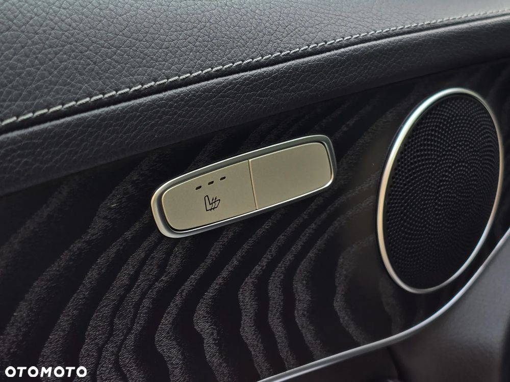 Mercedes-Benz GLC 300 4Matic 9G-TRONIC - 21