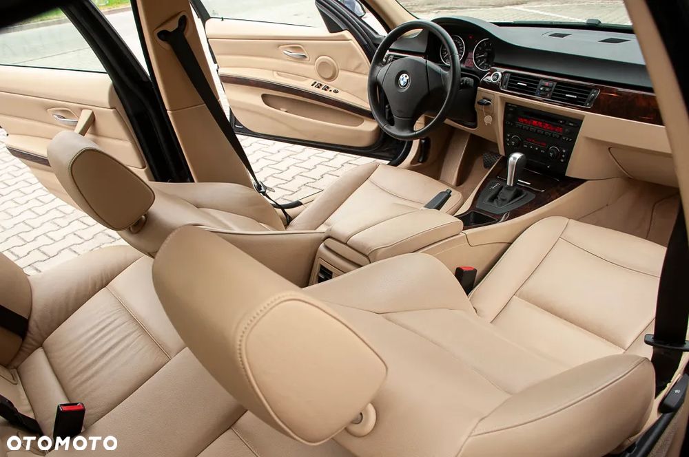 BMW Seria 3 - 27