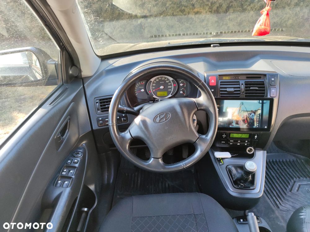 Hyundai Tucson 2.0 4WD GLS - 13