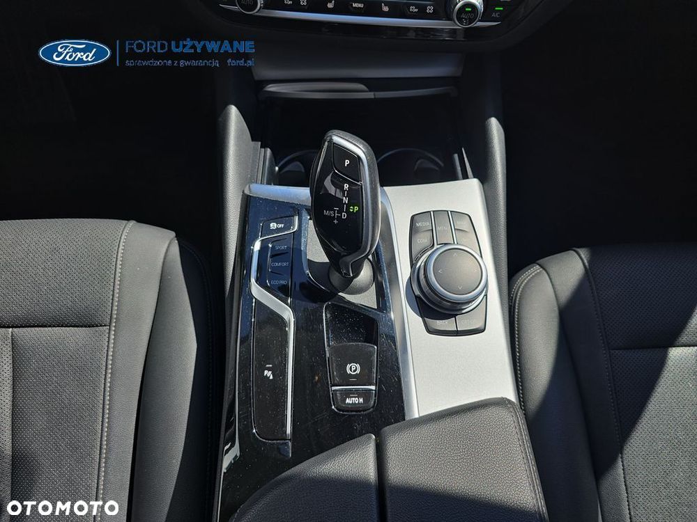 BMW Seria 5 530d mHEV - 21