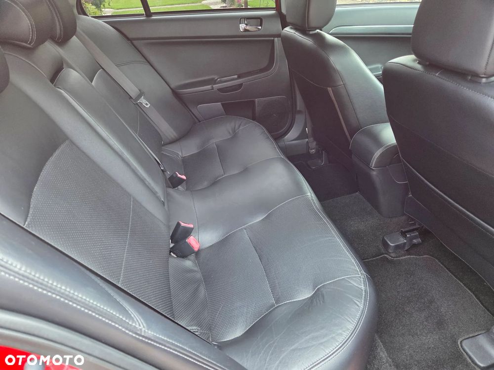 Mitsubishi Lancer - 22